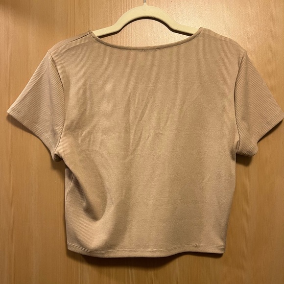 princess polly crop-ish top - Picture 2 of 3